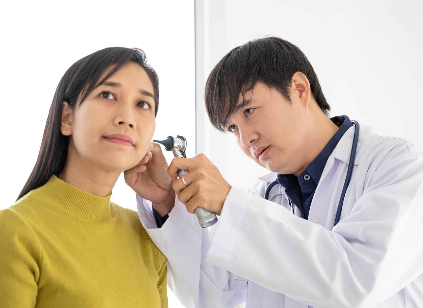 1-apr-2024-signs-symptoms-of-hearing-loss-when-should-you-schedule-a-hearing-test